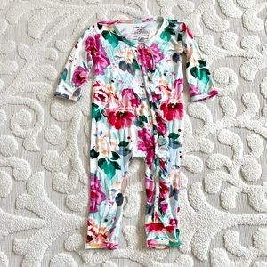 Posh Peanut Fuschia wildflower long sleeve ruffled romper!